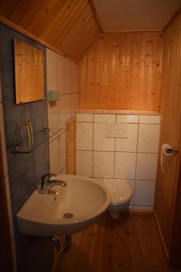 Ferienhaus Zur Kleinen Kneipe ฟลาดุงเงน ภายนอก รูปภาพ
